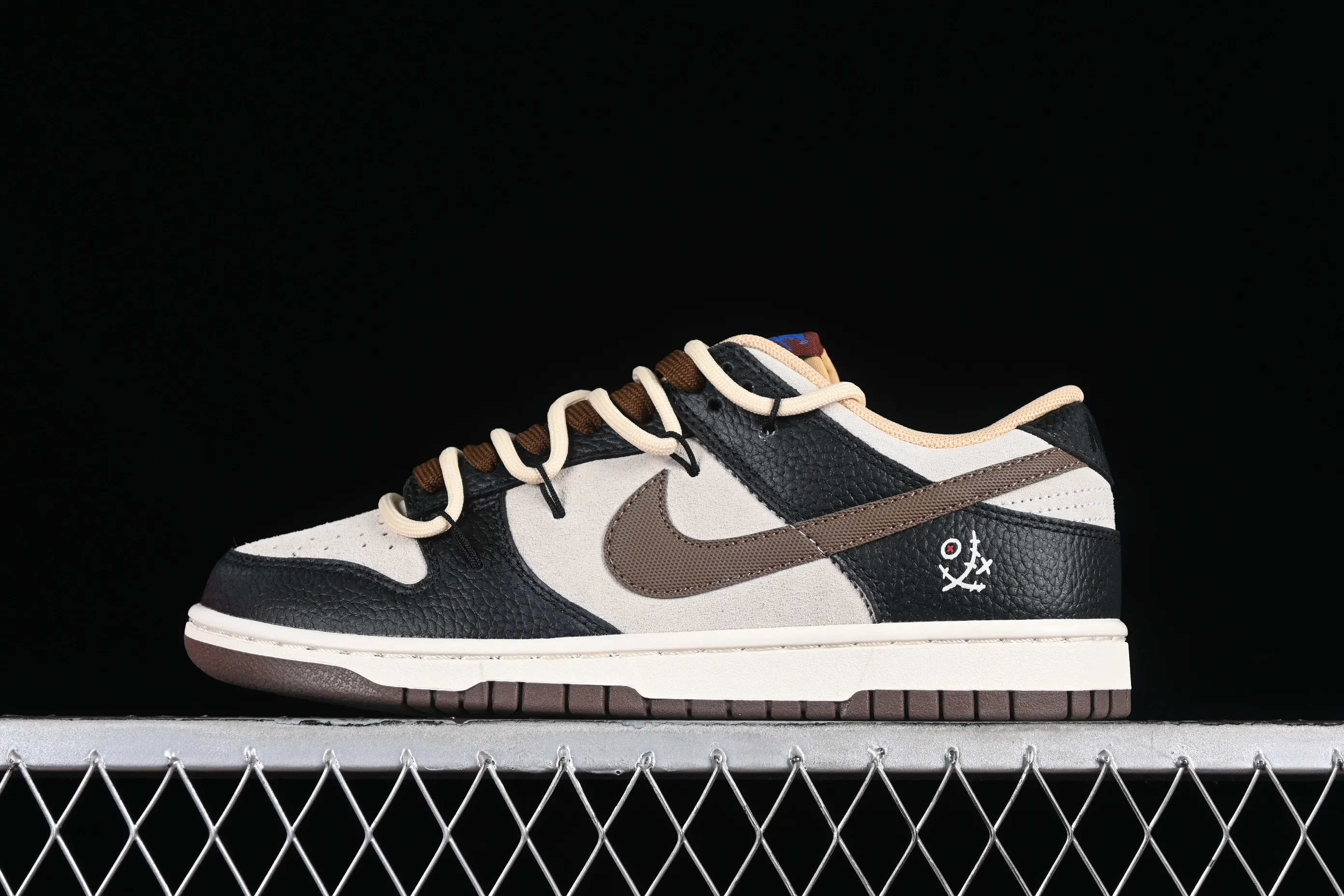 All categories Nk SB Dunk series Nk SB Dunk Low low-top sneakers Nk Dunk Low "Mars Stone" black paper puppet Mocha brown SB strap low-top casual sneakers DR9704-200